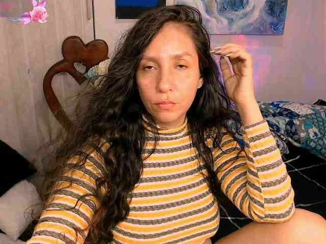 goddess-nahy webcam