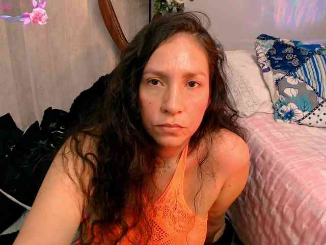 goddess-nahy webcam