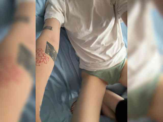 Модель: shyyyygirls