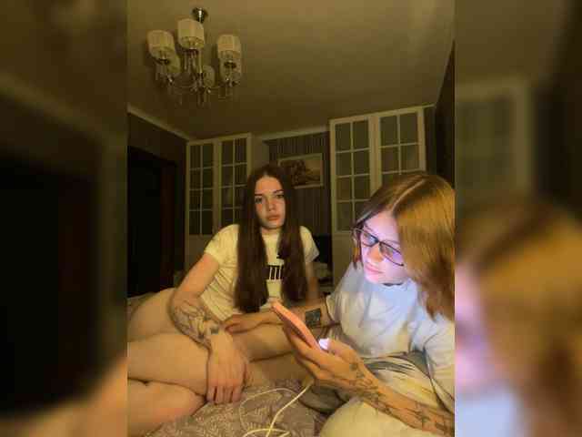 shyyyygirls webcam