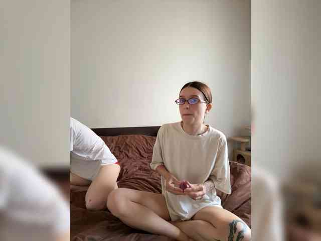 shyyyygirls webcam
