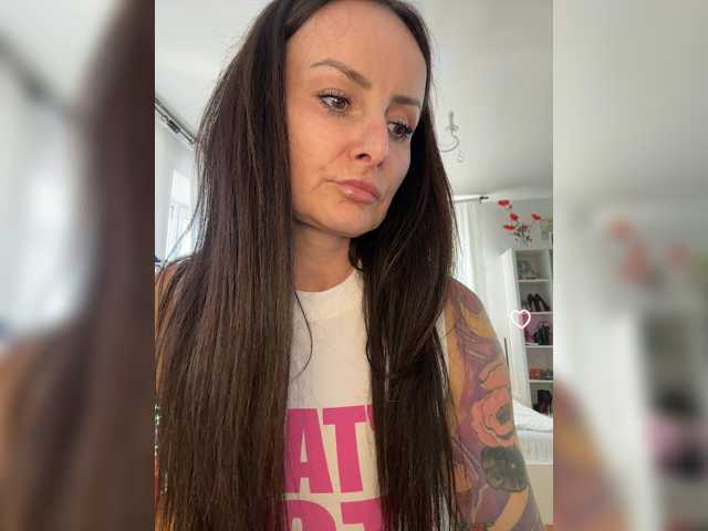 _AnnaMaria_ live cam preview