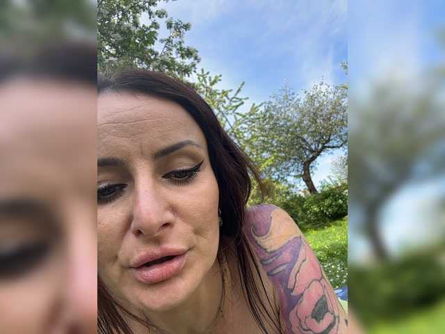  -AnnaMaria- chat room