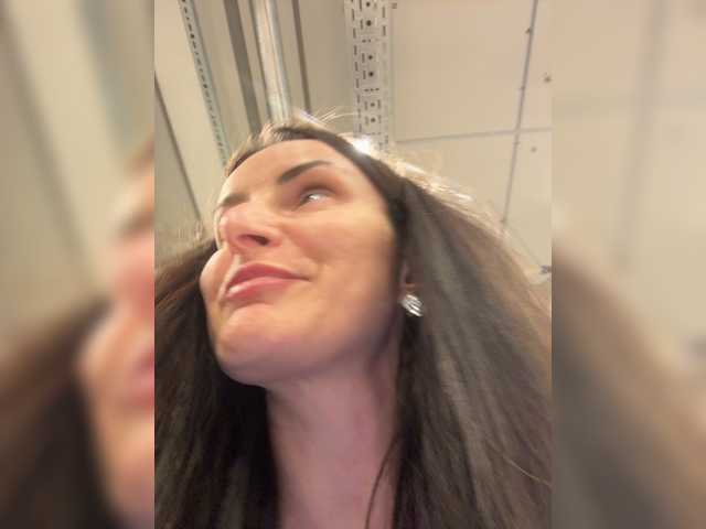 -AnnaMaria-, en directo ahora en BongaCams