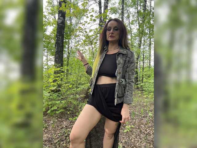 -AnnaMaria- chat room