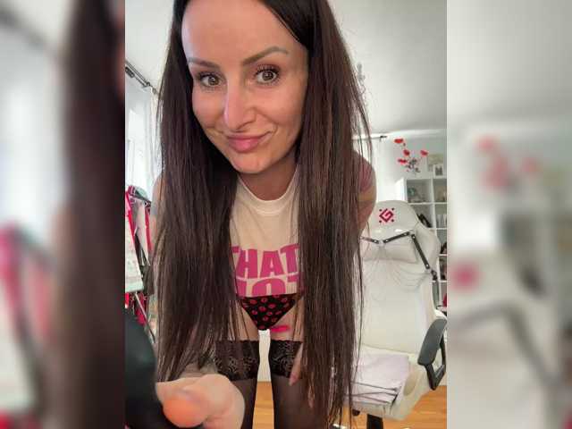_AnnaMaria_ live cam preview