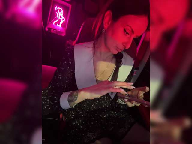 _AnnaMaria_ live cam preview