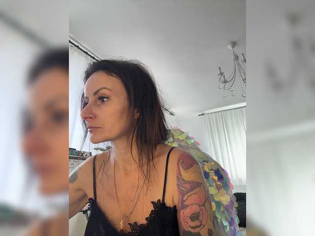 -AnnaMaria- live cam on BongaCams