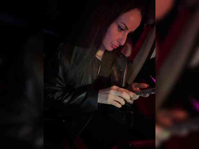 _annamaria_'s live room
