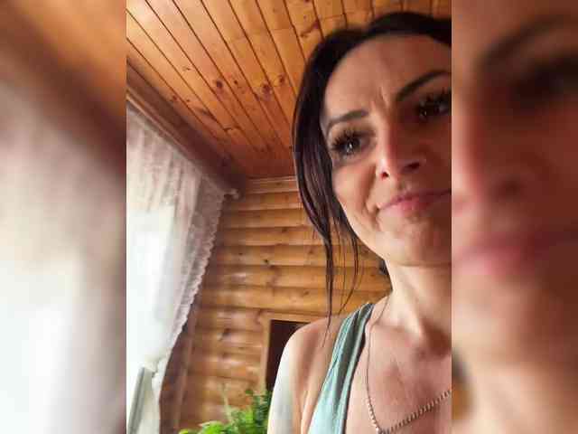 -AnnaMaria-