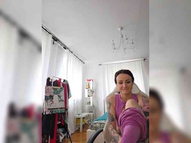 -AnnaMaria- Live Webcam on BongaCams
