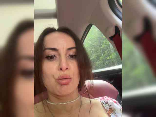 -AnnaMaria- Sex Cam Show