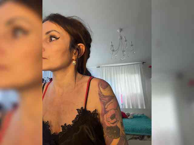 -AnnaMaria- Live Webcam on BongaCams