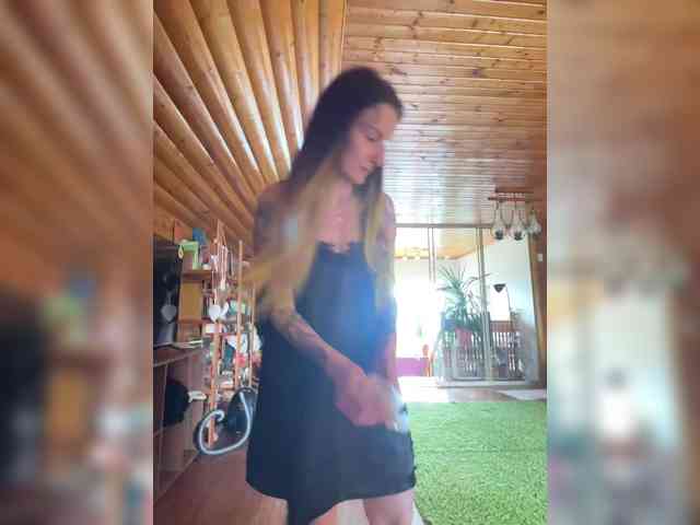 Model: _AnnaMaria_