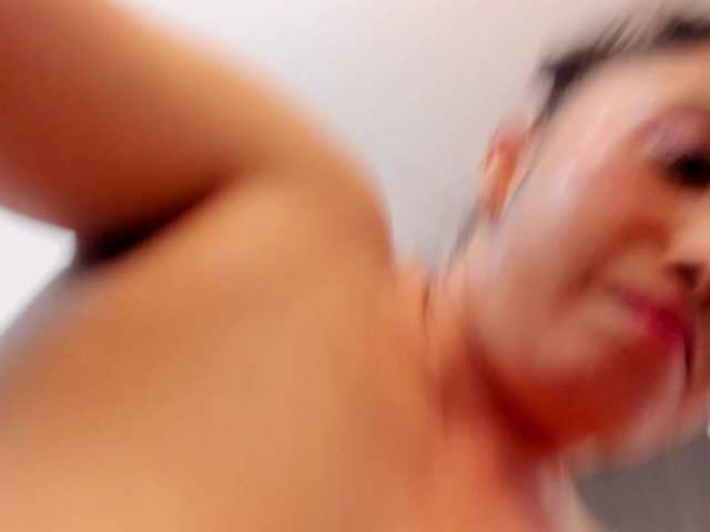 charlotte-111 live webcam show