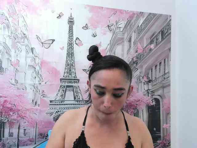 Model: Charlotte-111