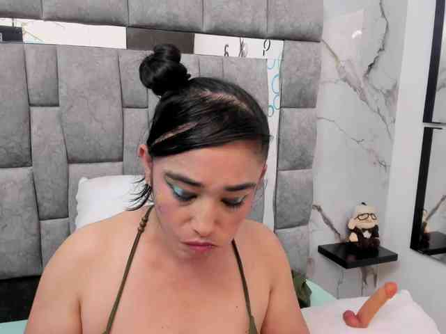 charlotte-111 webcam