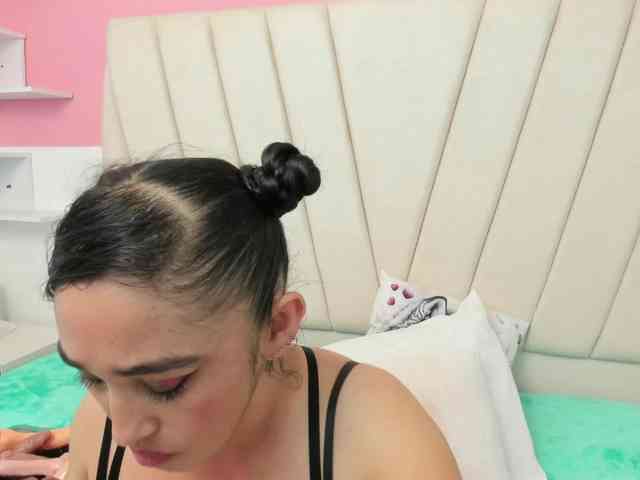 charlotte-111 webcam