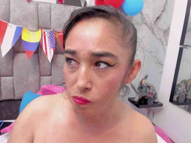 Model: Charlotte-111