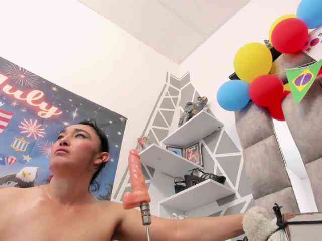 charlotte-111 webcam