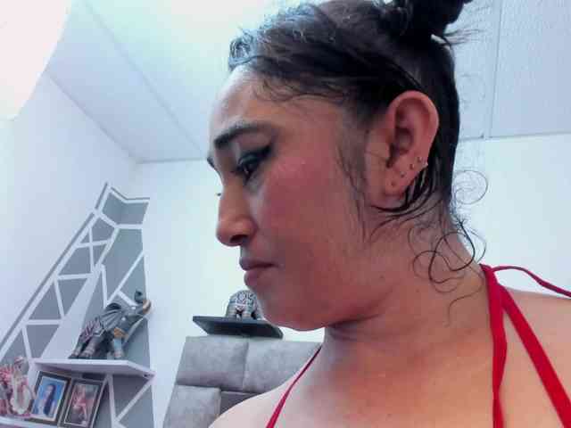 Model: Charlotte-111