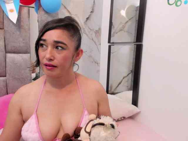 Model: Charlotte-111