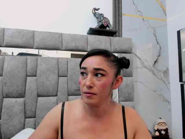 charlotte-111 webcam
