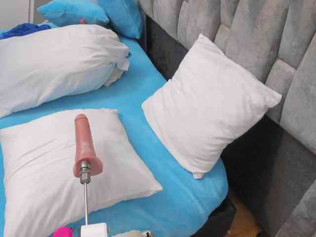 charlotte-111 webcam