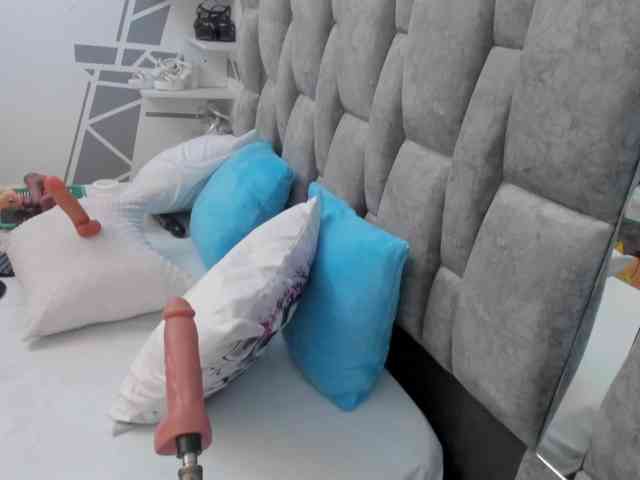 charlotte-111 webcam