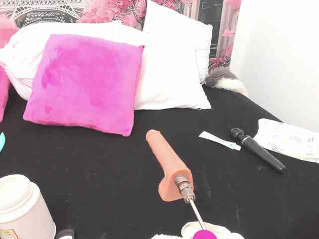 charlotte-111 webcam
