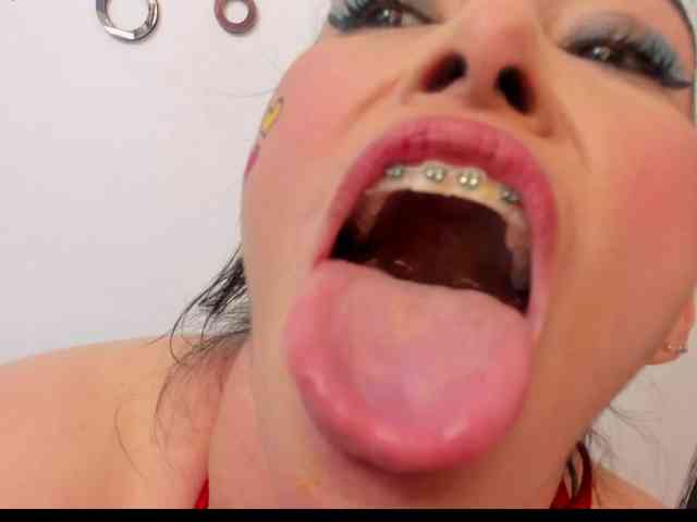 Model: Charlotte-111
