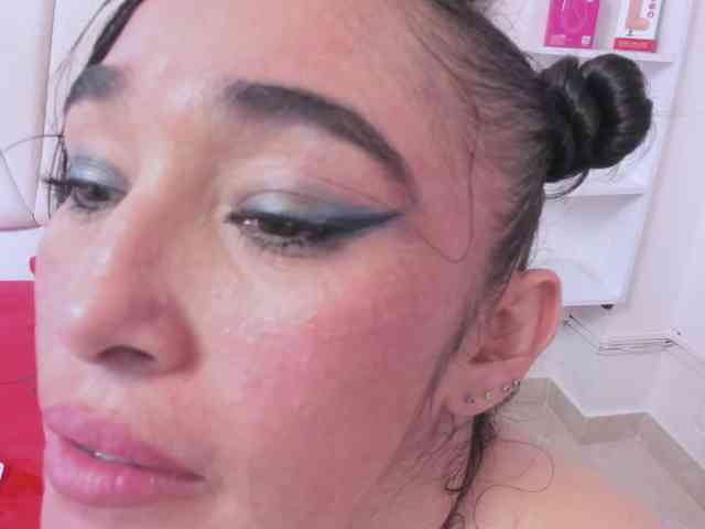 charlotte-111 webcam