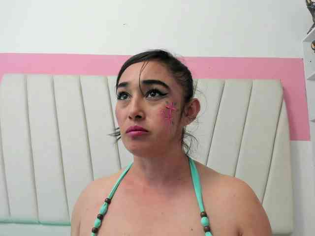 charlotte-111 webcam