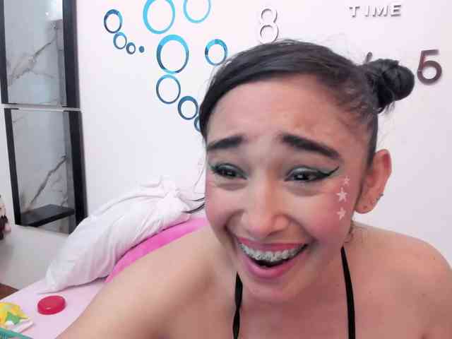charlotte-111 webcam