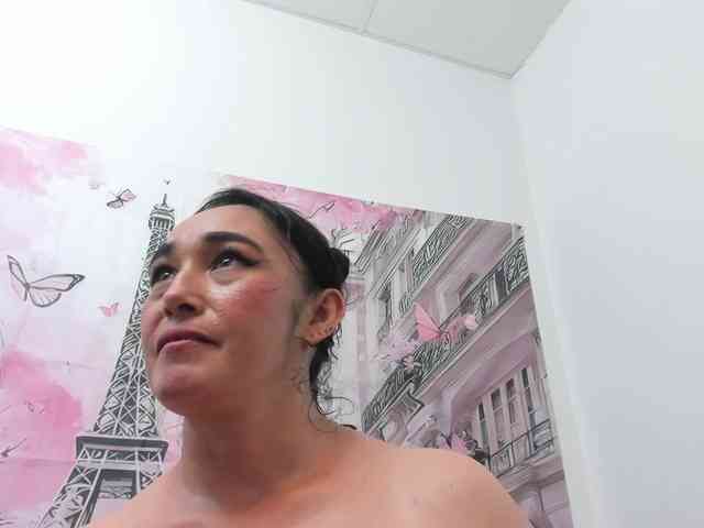 charlotte-111 Live Webcam on BongaCams