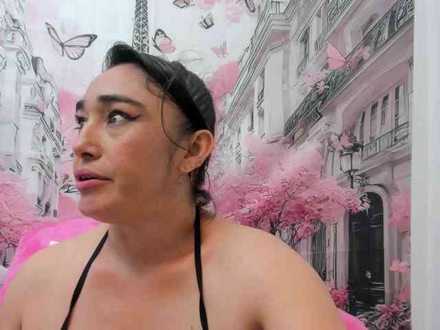 charlotte-111 webcam