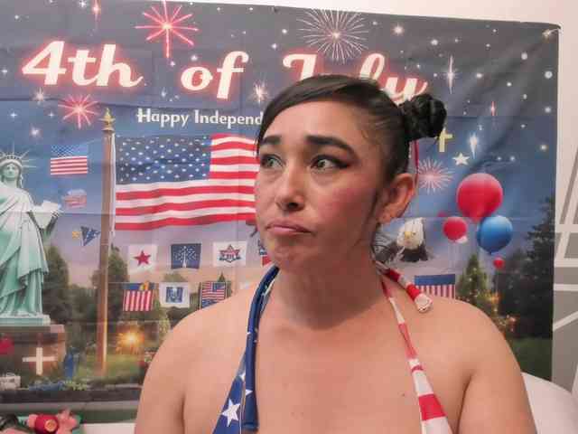 charlotte-111 webcam