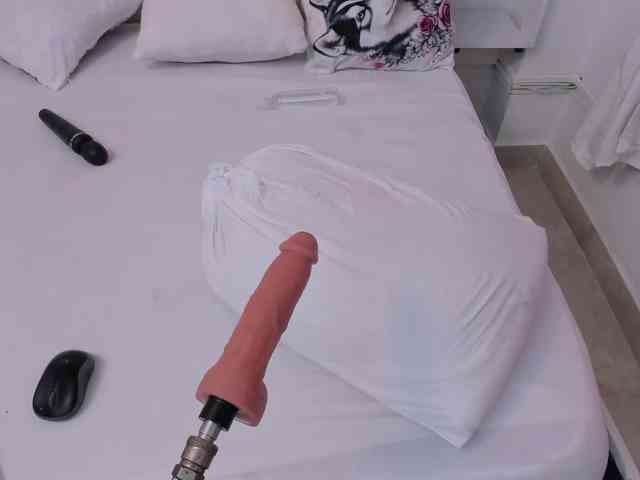 charlotte-111 webcam