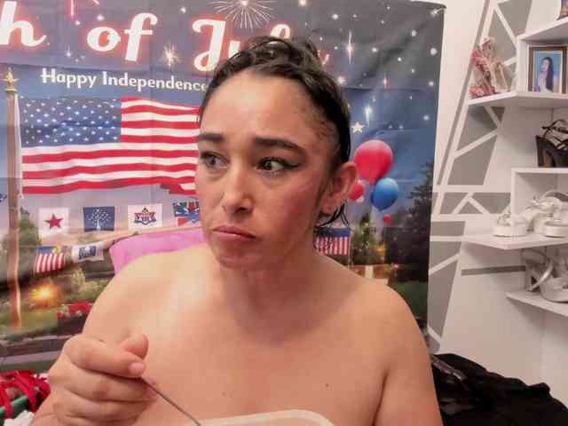 charlotte-111 webcam