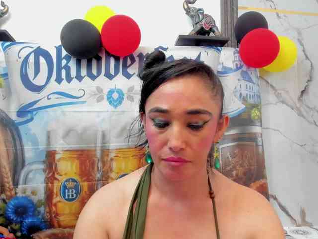 charlotte-111 webcam