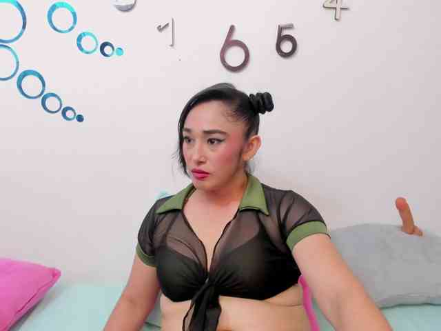 charlotte-111 webcam