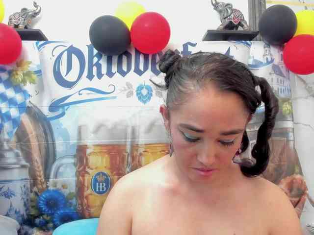 charlotte-111 webcam