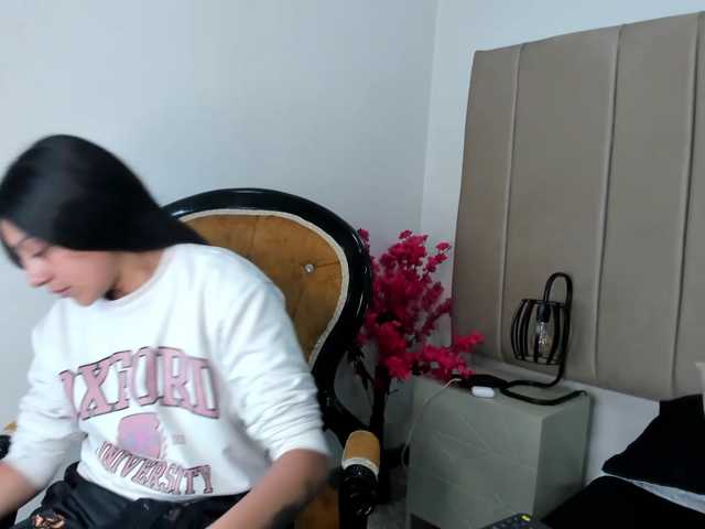 Samantha-Clea live cam on BongaCams