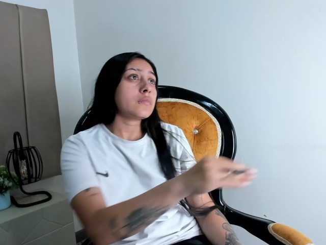 Samantha-Clea live cam on BongaCams