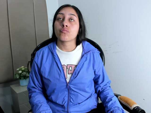 Samantha-Clea live cam on BongaCams