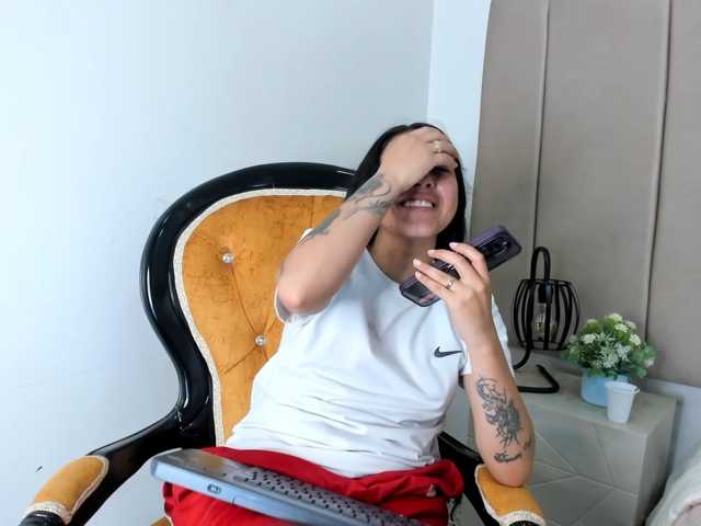 Samantha-Clea live cam on BongaCams