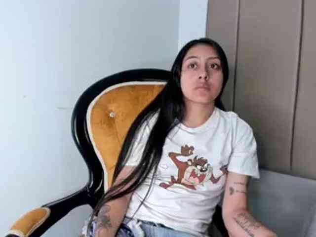 Samantha-Clea webcam