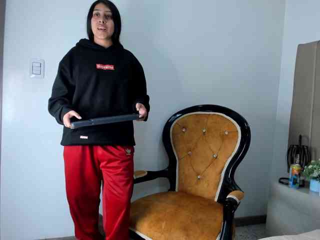 Samantha-Clea webcam