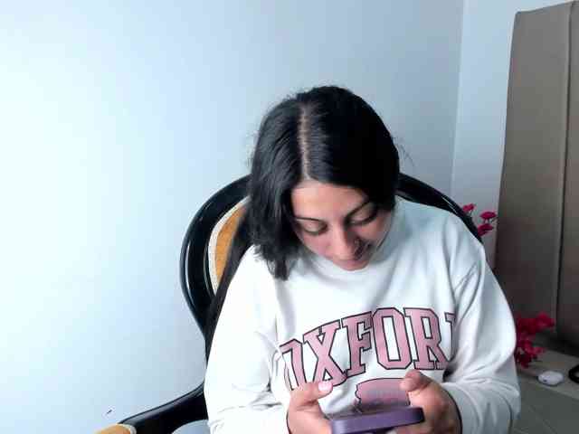 Samantha-Clea webcam