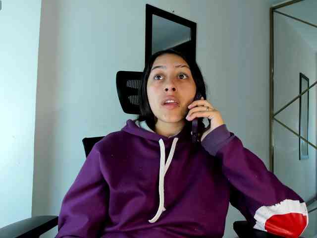 Samantha-Clea webcam